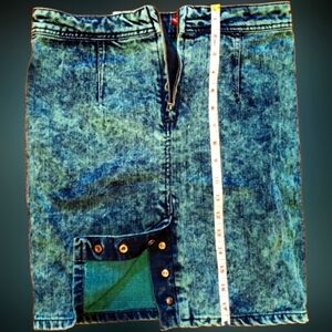 H&M stretched Denim skirt